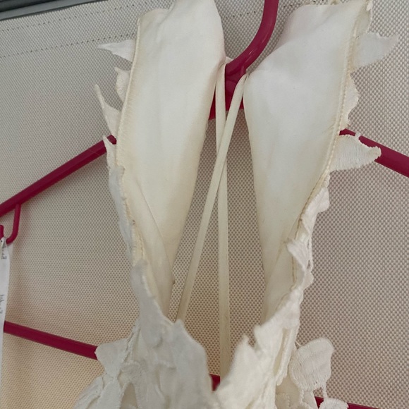 Gemma Halter Lace Sheath Dress by Bardot - Picture 4 of 4